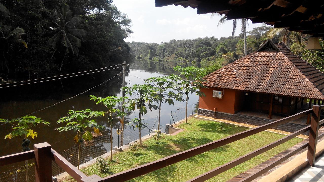 7Th Heaven Resorts Kochi 外观 照片
